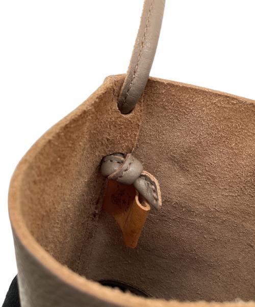 IL BISONTE（イル ビゾンテ）IL BISONTE (イル ビゾンテ) ミニクロスボディバッグ ブラウン×ブラックの古着・服飾アイテム