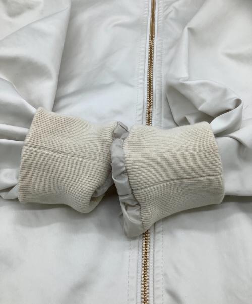 Curensology（カレンソロジー）Curensology (カレンソロジー) レザーライクサテンブルゾンジップジャケット アイボリー サイズ:Fの古着・服飾アイテム