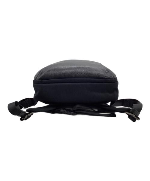 LANVIN en Bleu（ランバンオンブルー）LANVIN en Bleu (ランバンオンブルー) フェリックス バックパック ブラック×ネイビーの古着・服飾アイテム