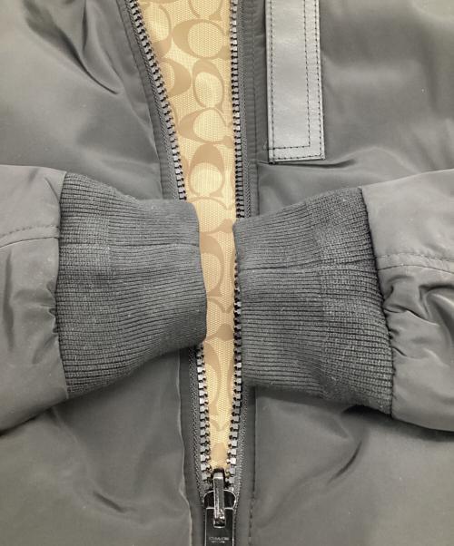 COACH（コーチ）COACH (コーチ) リバーシブルシグネチャーMA-1Hジャケット ブラック×ブラウン サイズ:表記無（S相当）の古着・服飾アイテム