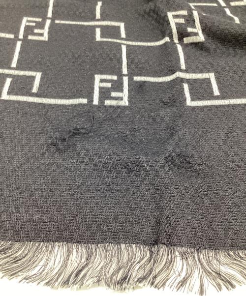 FENDI（フェンディ）FENDI (フェンディ) マフラー ブラック×グレーの古着・服飾アイテム