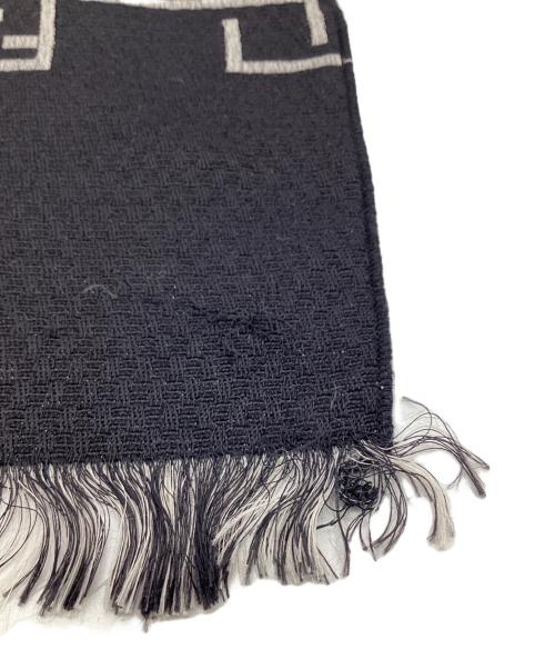 FENDI（フェンディ）FENDI (フェンディ) マフラー ブラック×グレーの古着・服飾アイテム