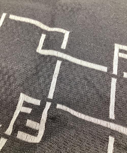 FENDI（フェンディ）FENDI (フェンディ) マフラー ブラック×グレーの古着・服飾アイテム