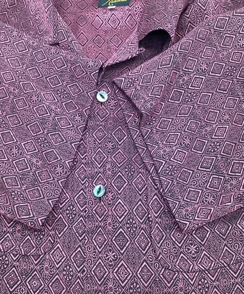 Needles（ニードルズ）Needles (ニードルズ) C.O.B S/S One-Up Shirt-Fine Pattern Jq ブラック×ピンク サイズ:Sの古着・服飾アイテム