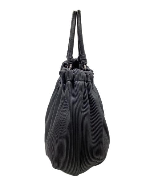 MIU MIU（ミュウミュウ）MIU MIU (ミュウミュウ) ハンドバッグ ブラックの古着・服飾アイテム