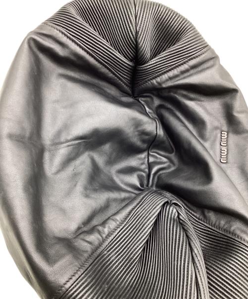 MIU MIU（ミュウミュウ）MIU MIU (ミュウミュウ) ハンドバッグ ブラックの古着・服飾アイテム