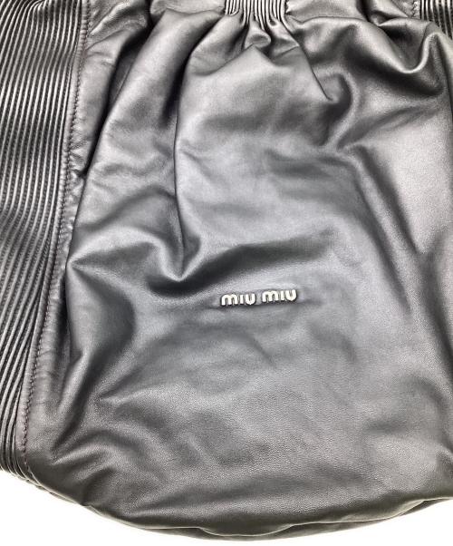 MIU MIU（ミュウミュウ）MIU MIU (ミュウミュウ) ハンドバッグ ブラックの古着・服飾アイテム