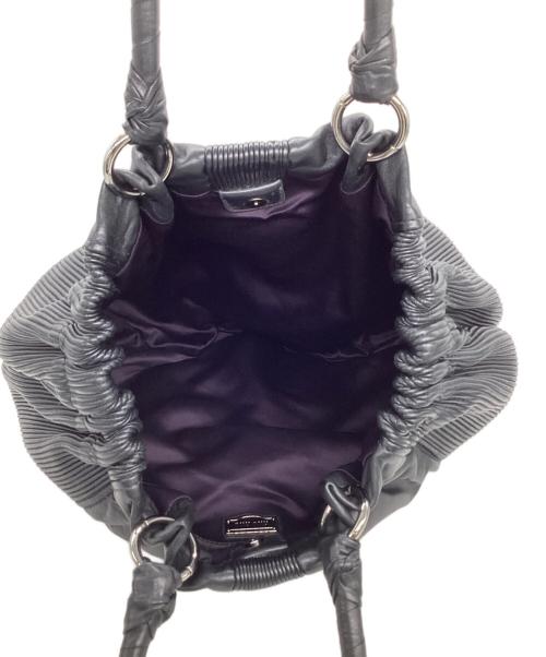 MIU MIU（ミュウミュウ）MIU MIU (ミュウミュウ) ハンドバッグ ブラックの古着・服飾アイテム