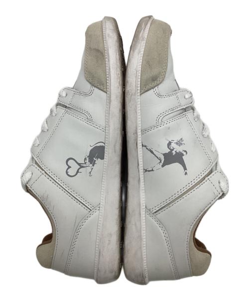 via SANGACIO（ヴィア・サンガチオ）via SANGACIO (ヴィア・サンガチオ) Brandalised (ブランダライズド) スニーカー ホワイト サイズ:25.5㎝の古着・服飾アイテム