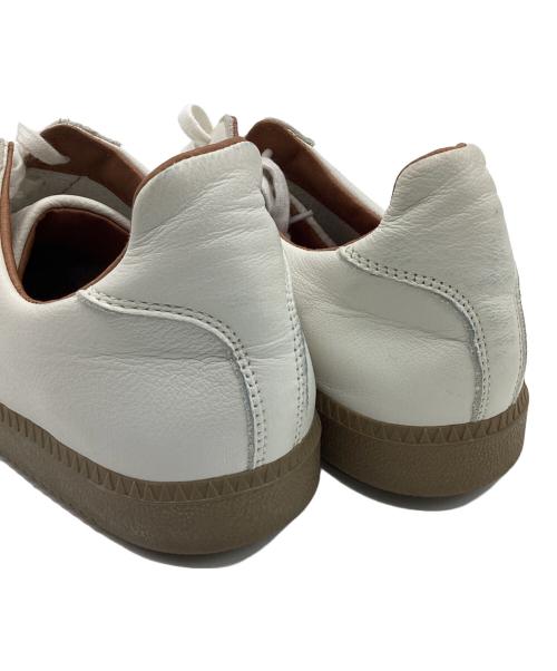 TOMORROW LAND（トゥモローランド）TOMORROW LAND (トゥモローランド) reproduction of found (リプロダクションオブファウンド) GERMAN MILITARY TRAINER（ジャーマンミリタリートレーナー） ホワイト サイズ:42の古着・服飾アイテム