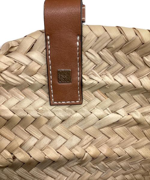 LOEWE（ロエベ）LOEWE (ロエベ) バスケットバッグ（ヤシの葉&カーフ） ピンクベージュの古着・服飾アイテム