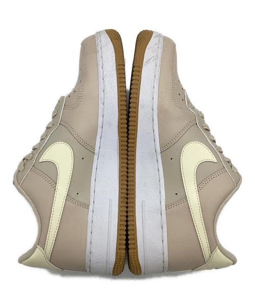 NIKE（ナイキ）NIKE (ナイキ) WMNS AIR FORCE 1 '07（ウィメンズ エアフォース1 ’07） ベージュ サイズ:24.5cmの古着・服飾アイテム