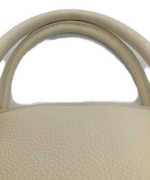 Salvatore Ferragamo（サルヴァトーレ フェラガモ）Salvatore Ferragamo (サルヴァトーレ フェラガモ) フィアンマ 2WAYバッグ クリームホワイトの古着・服飾アイテム