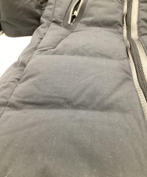 DESCENTE ALLTERRAIN（デザイント オルテライン）DESCENTE ALLTERRAIN (デザイント オルテライン) 水沢ダウンコート MOUNTAINEER-HC（マウンテニア ハーフコート） ブラック サイズ:Mの古着・服飾アイテム