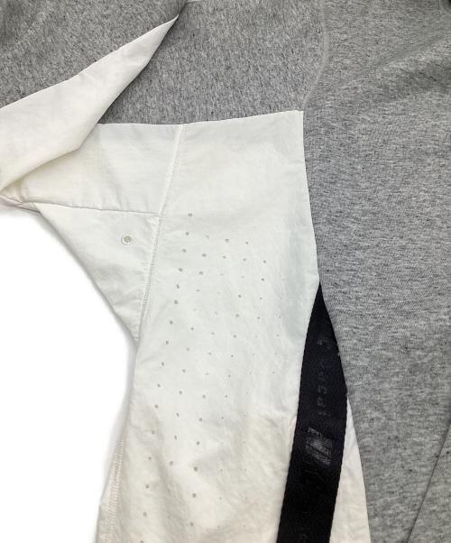 NIKE（ナイキ）NIKE (ナイキ) sacai (サカイ) ドッキング プルオーバーパーカー グレー サイズ:Mの古着・服飾アイテム