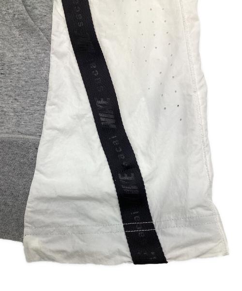 NIKE（ナイキ）NIKE (ナイキ) sacai (サカイ) ドッキング プルオーバーパーカー グレー サイズ:Mの古着・服飾アイテム