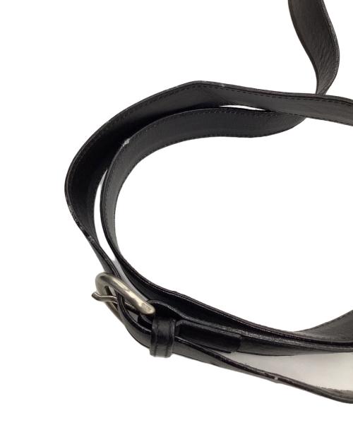 COLE HAAN（コールハーン）COLE HAAN (コールハーン) ANGULAR FLAPOVER（アンギュラ フラップオバー）ショルダーバッグ ブラックの古着・服飾アイテム