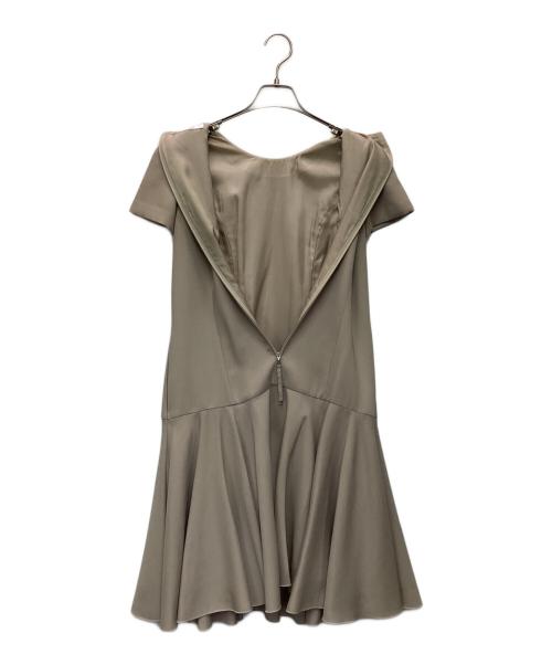 FOXEY（フォクシー）FOXEY (フォクシー) 半袖ワンピース ベージュ サイズ:38の古着・服飾アイテム