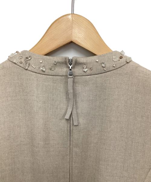 FOXEY（フォクシー）FOXEY (フォクシー) ノースリーブワンピース ベージュ サイズ:38の古着・服飾アイテム