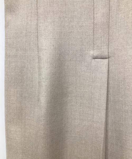 FOXEY（フォクシー）FOXEY (フォクシー) ノースリーブワンピース ベージュ サイズ:38の古着・服飾アイテム