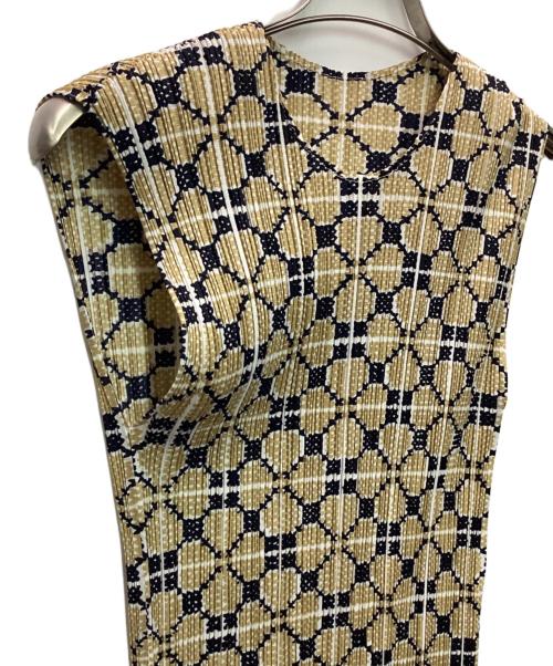 PLEATS PLEASE（プリーツプリーズ）PLEATS PLEASE (プリーツプリーズ) ノースリーブワンピース イエロー サイズ:3の古着・服飾アイテム