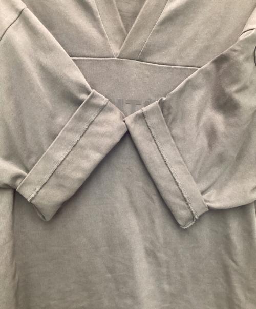 FOG ESSENTIALS（フィアオブゴッド エッセンシャル）FOG ESSENTIALS (フィアオブゴッド エッセンシャル) UNITED ARROWS (ユナイテッドアローズ) フットボール Tシャツ グレー サイズ:XSの古着・服飾アイテム