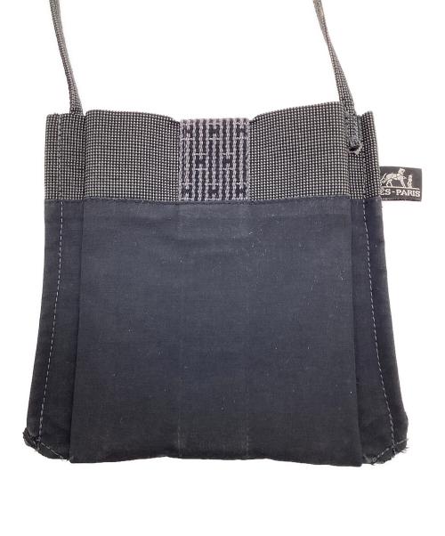 HERMES（エルメス）HERMES (エルメス) エールライン ポシェット グレー×ブラックの古着・服飾アイテム