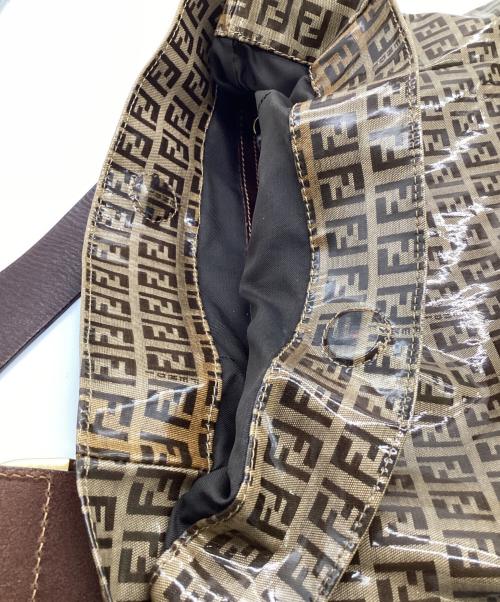 FENDI（フェンディ）FENDI (フェンディ) ズッキーノ エナメル ショルダーバッグ ブラウンの古着・服飾アイテム
