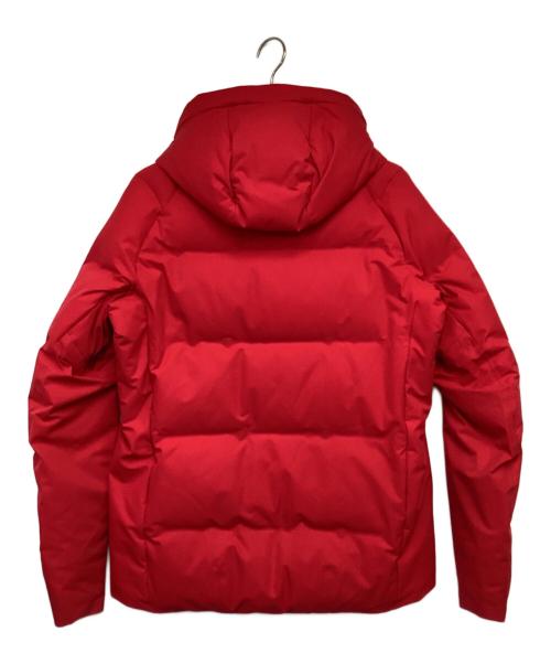 DESCENTE ALLTERRAIN（デザイント オルテライン）DESCENTE ALLTERRAIN (デザイント オルテライン) 水沢ダウン NON-QUILT WATERPROOF DOWN レッド サイズ:Lの古着・服飾アイテム