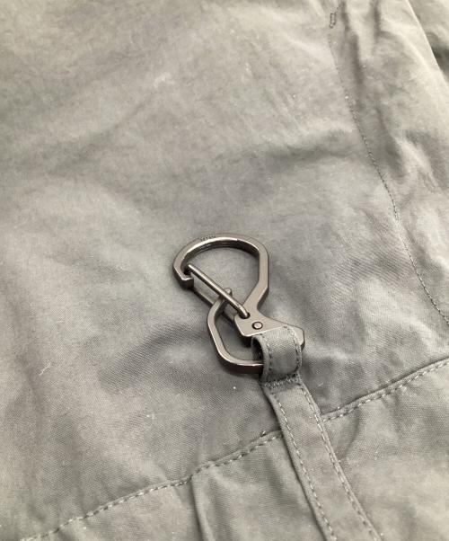 KITH（キス）KITH (キス) ナイロン カーゴパンツ グレー サイズ:Sの古着・服飾アイテム