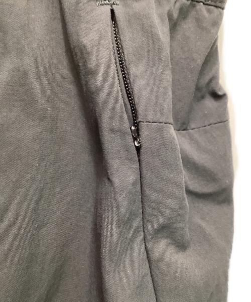 KITH（キス）KITH (キス) ナイロン カーゴパンツ グレー サイズ:Sの古着・服飾アイテム