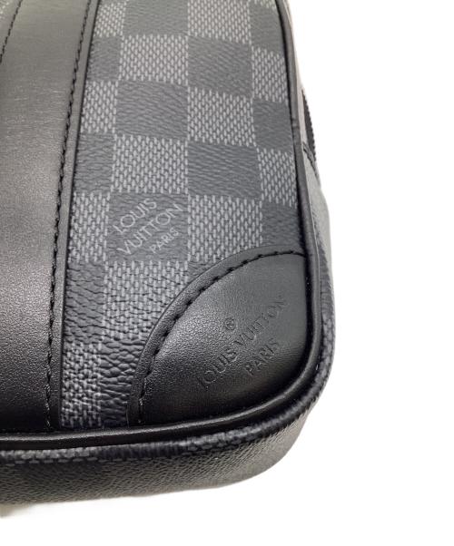 LOUIS VUITTON（ルイ ヴィトン）LOUIS VUITTON (ルイ ヴィトン) ダミエ グラフィット ポシェット カサイ ブラックの古着・服飾アイテム