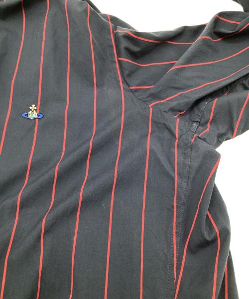 Vivienne Westwood man（ヴィヴィアン ウェストウッド マン）Vivienne Westwood man (ヴィヴィアン ウェストウッド マン) オーブ ストライプ長袖シャツ ネイビー サイズ:Ⅱの古着・服飾アイテム
