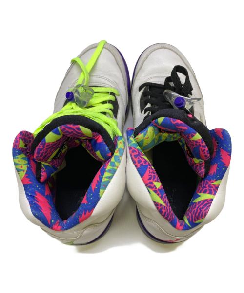 NIKE（ナイキ）NIKE (ナイキ) AIR JORDAN 5 RETRO ホワイト×パープル サイズ:UK8.5の古着・服飾アイテム