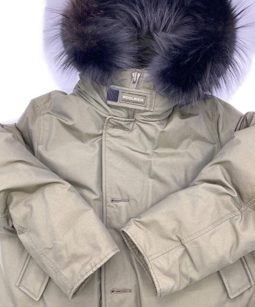 WOOLRICH（ウールリッチ）WOOLRICH (ウールリッチ) ダウンジャケット オリーブ サイズ:Mの古着・服飾アイテム