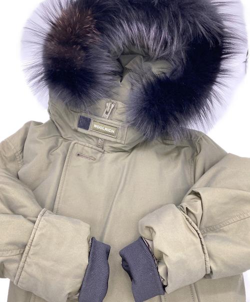 WOOLRICH（ウールリッチ）WOOLRICH (ウールリッチ) ダウンジャケット オリーブ サイズ:Mの古着・服飾アイテム