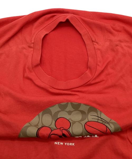 COACH（コーチ）COACH (コーチ) DISNEY (ディズニー) 東京オリンピック限定Tシャツ レッド サイズ:Mの古着・服飾アイテム