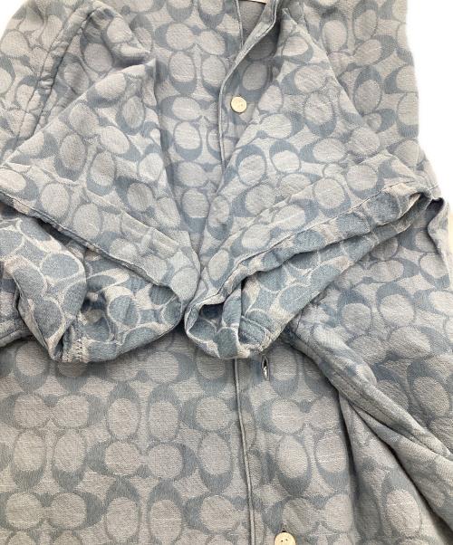 COACH（コーチ）COACH (コーチ) シグネチャーキャンプシャツ ライトブルー サイズ:Sの古着・服飾アイテム