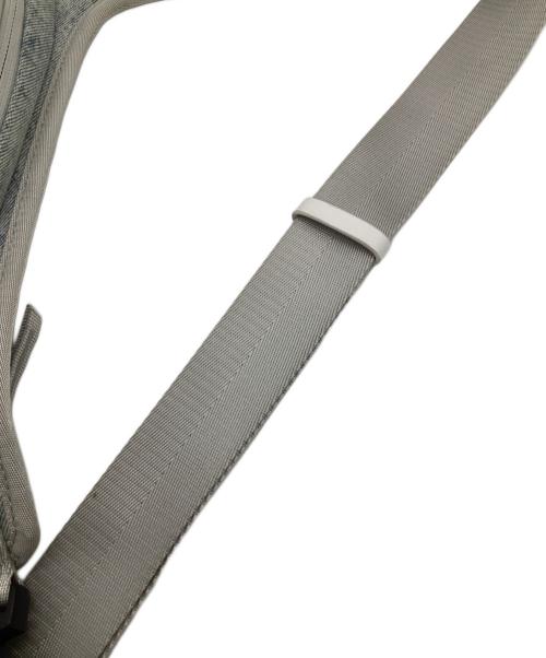 DIESEL（ディーゼル）DIESEL (ディーゼル) 1dr pod crossbody（1ディーアール ポッド クロスボディ） ライトブルーの古着・服飾アイテム