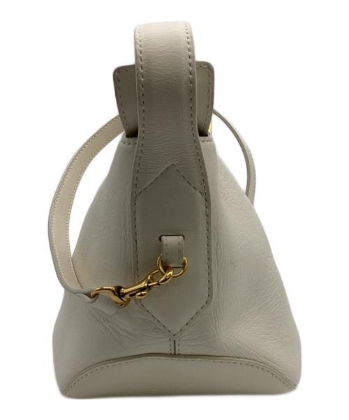 J&M DAVIDSON（ジェイ＆エム デヴィッドソン）J&M DAVIDSON (ジェイ＆エム デヴィッドソン) QUIVER ZIP（クイバー ジップ）2WAYバッグ アイボリーの古着・服飾アイテム