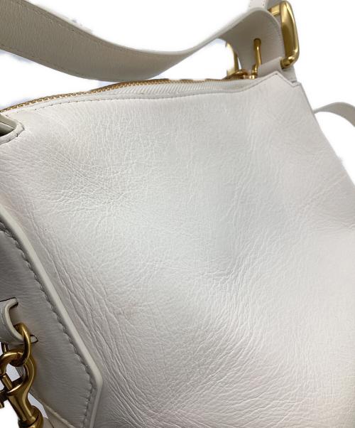 J&M DAVIDSON（ジェイ＆エム デヴィッドソン）J&M DAVIDSON (ジェイ＆エム デヴィッドソン) QUIVER ZIP（クイバー ジップ）2WAYバッグ アイボリーの古着・服飾アイテム