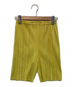 PLEATS PLEASEプリーツプリーズ）の古着「プリーツショートパンツ」｜イエロー