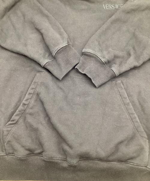 VERSACE（ヴェルサーチェ）VERSACE (ヴェルサーチェ) ラ メドゥーサ フーディ ブラック サイズ:Lの古着・服飾アイテム