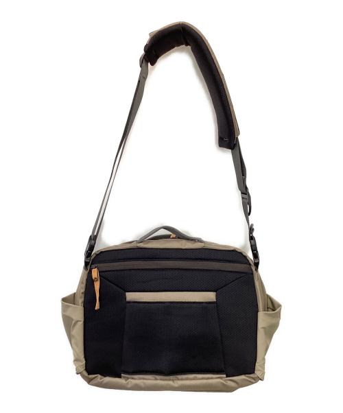 MYSTERY RANCH（ミステリーランチ）MYSTERY RANCH (ミステリーランチ) ディストリクト PRO ショルダーバッグ ベージュの古着・服飾アイテム