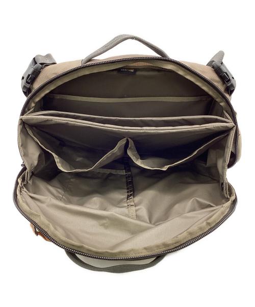 MYSTERY RANCH（ミステリーランチ）MYSTERY RANCH (ミステリーランチ) ディストリクト PRO ショルダーバッグ ベージュの古着・服飾アイテム