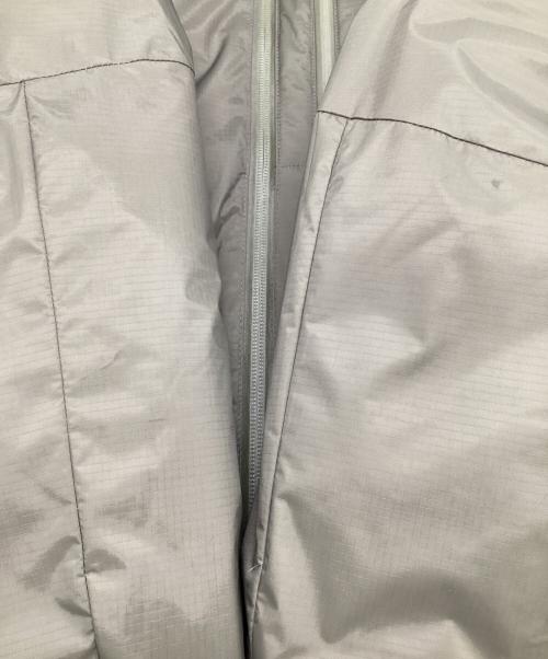 NANGA（ナンガ）NANGA (ナンガ) スタンドカラー ダウンジャケット グレー サイズ:Sの古着・服飾アイテム