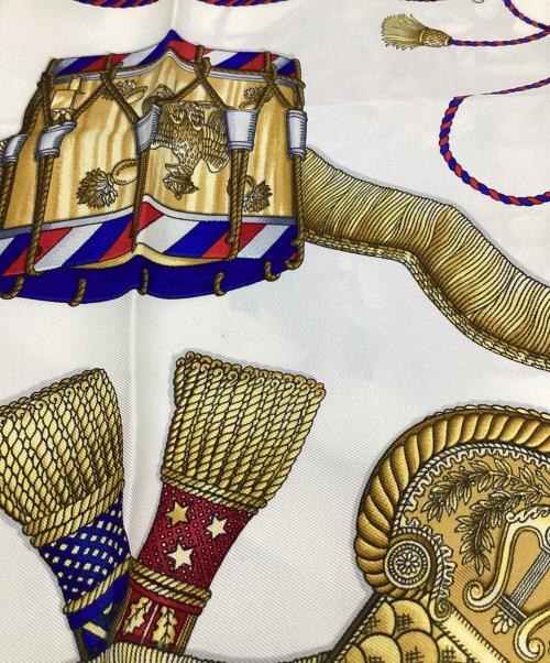 HERMES（エルメス）HERMES (エルメス) カレ90 LES TAMBOURS（タンブールの太鼓） ブルーの古着・服飾アイテム