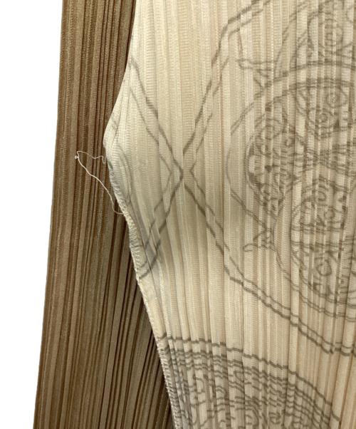 PLEATS PLEASE（プリーツプリーズ）PLEATS PLEASE (プリーツプリーズ) プリーツ カットソー ベージュ サイズ:3の古着・服飾アイテム