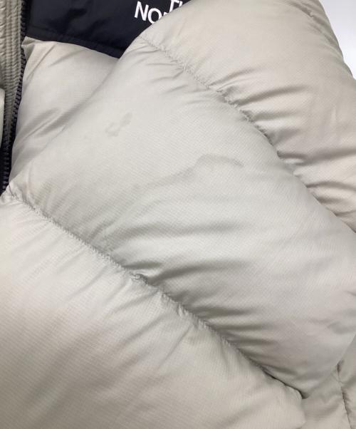 THE NORTH FACE（ザ ノース フェイス）THE NORTH FACE (ザ ノース フェイス) Nuptse Hoodie（ヌプシフーディ） グレー×ブラック サイズ:Mの古着・服飾アイテム