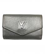LOUIS VUITTONルイ ヴィトン）の古着「ポルトフォイユ・ロックミニ 3つ折り財布」｜シルバー